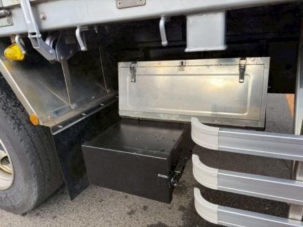 25t仕様　３軸高床　アルミブロック平ボデー