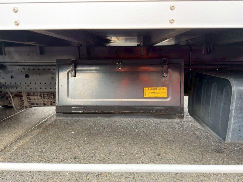 ４t　ワイド　ゲート付アルミバン