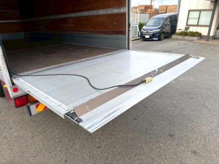 ４t　ワイド　ゲート付アルミバン