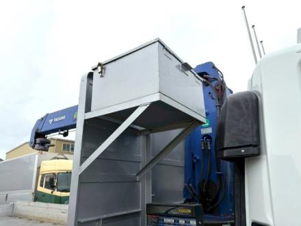 増々トン　クレーン付アルミ平