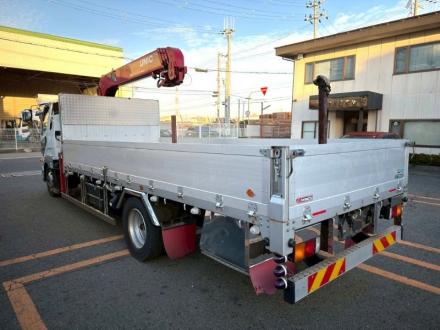 ４t　クレーン付アルミ平ボデー