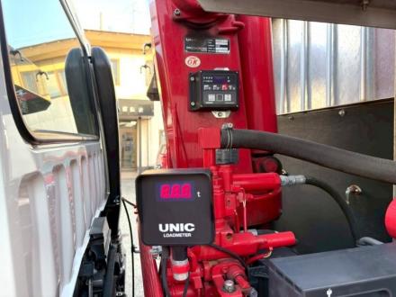 ４t　クレーン付アルミ平ボデー