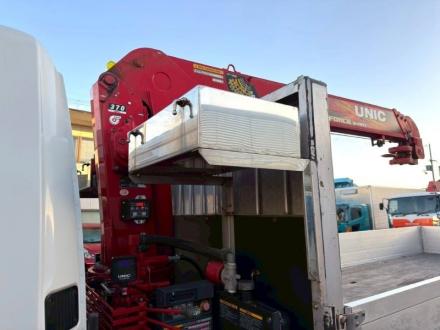 ４t　クレーン付アルミ平ボデー