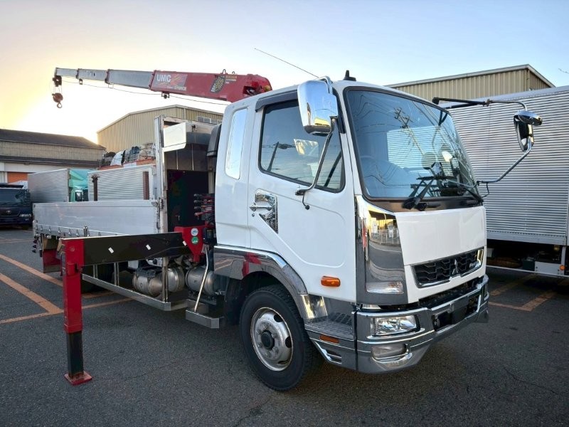 ４t　クレーン付アルミ平ボデー