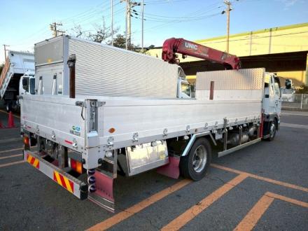 ４t　クレーン付アルミ平ボデー