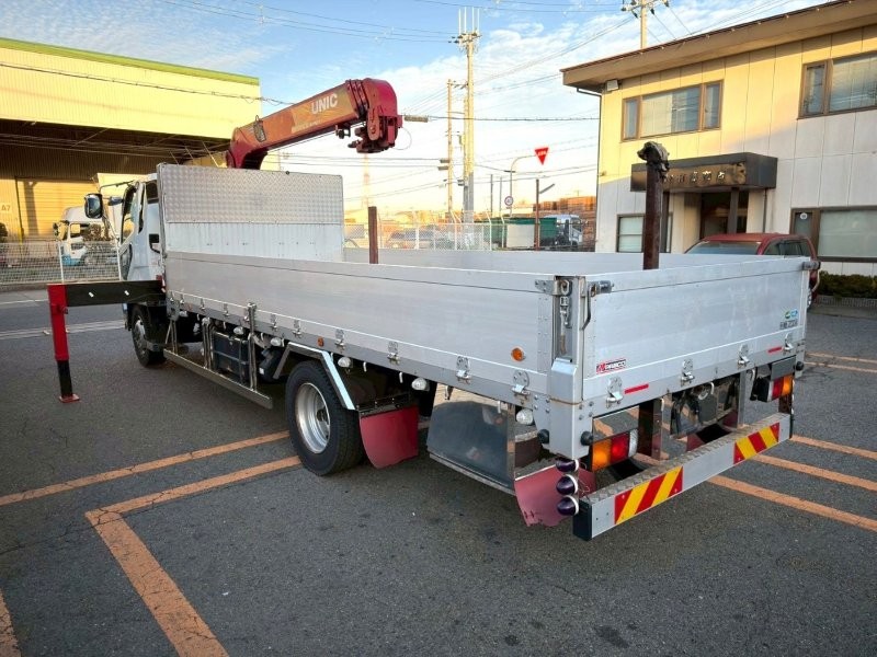 ４t　クレーン付アルミ平ボデー