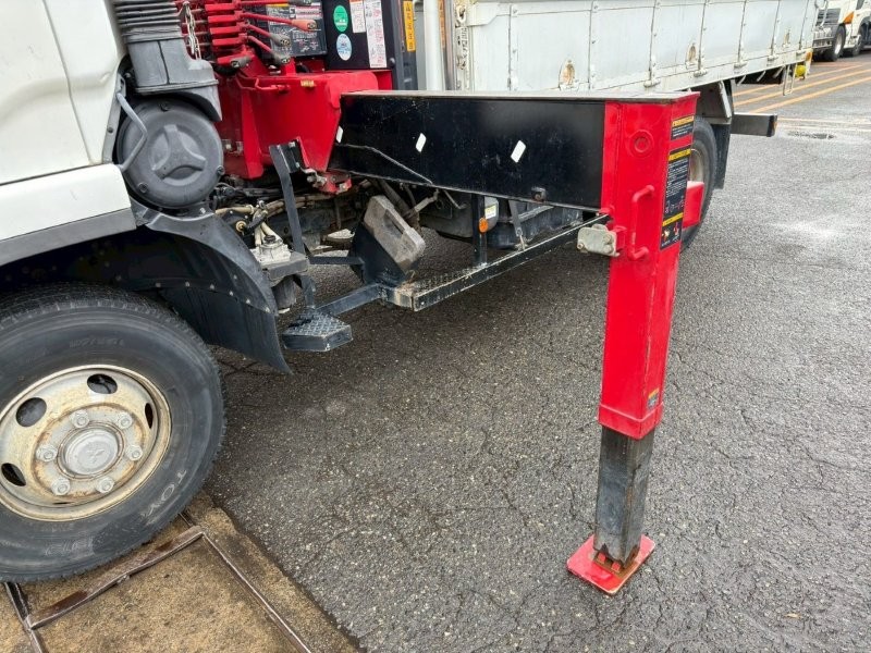 ４t　クレーン付平ボデー　L＝３.6