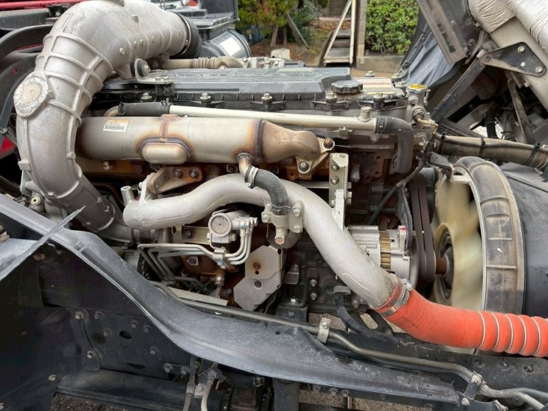 ４t　クレーン付平ボデー　L＝３.6