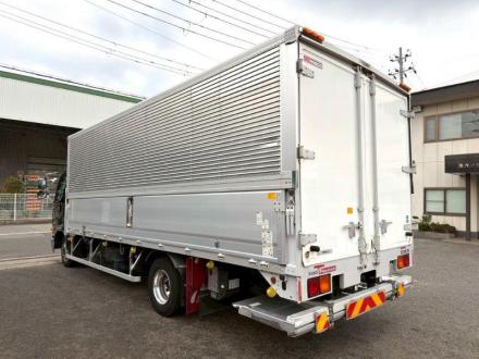 ４t　ワイド　格納ゲート付　アルミウイング