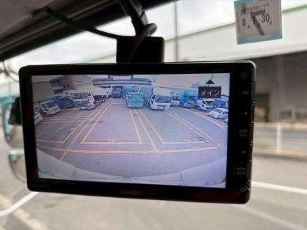 ４t　ワイド　格納ゲート付　アルミウイング