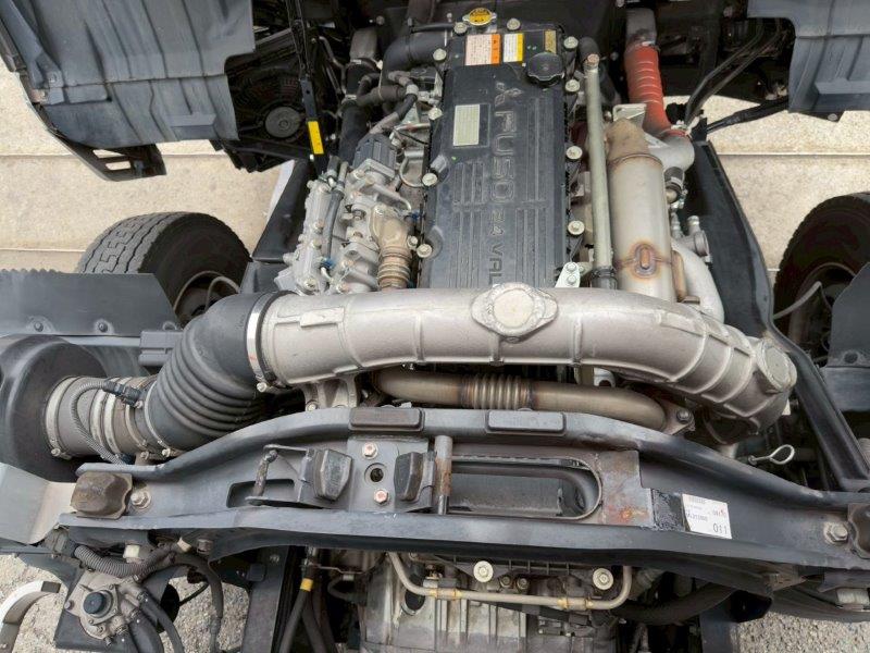 ４t　ワイド　格納ゲート付　アルミウイング