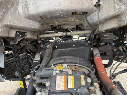 ４t　ワイド　格納ゲート付　アルミウイング