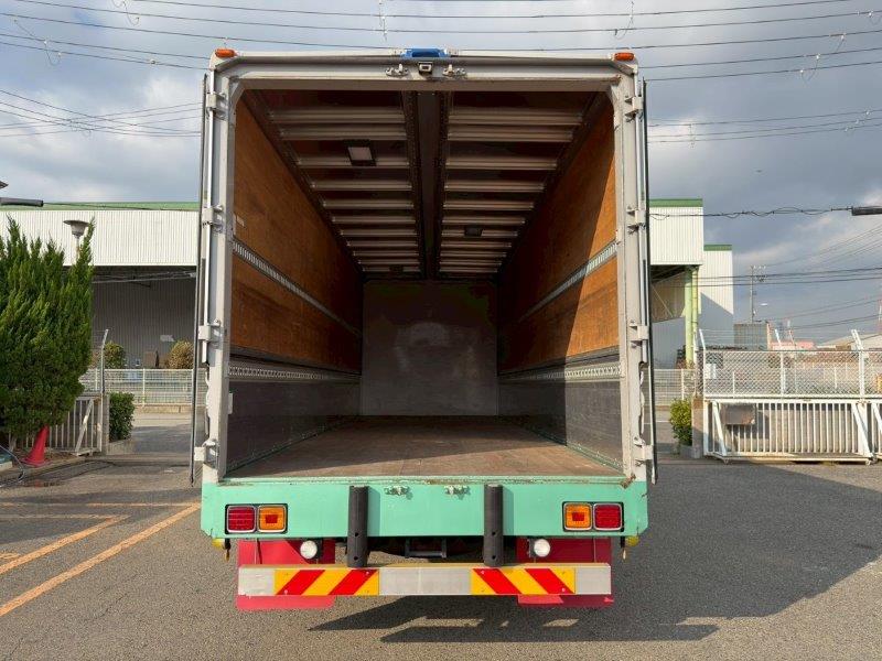 ４ｔ　ワイド　Ｌ＝7.2　アルミウイング