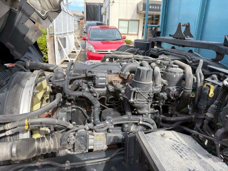 ３軸車　２デフ　深ダンプ　ステンレスボデー