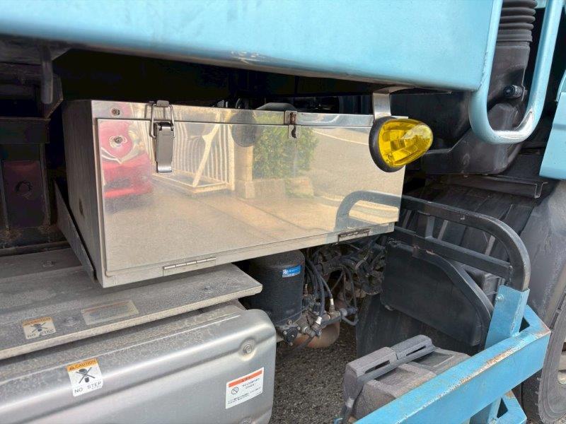 ３軸車　２デフ　深ダンプ　ステンレスボデー