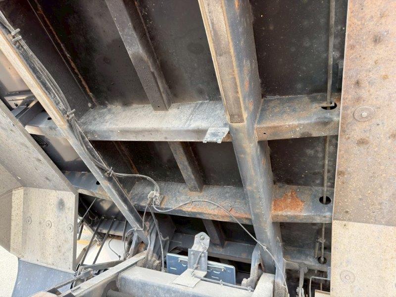 ３軸車　２デフ　深ダンプ　ステンレスボデー