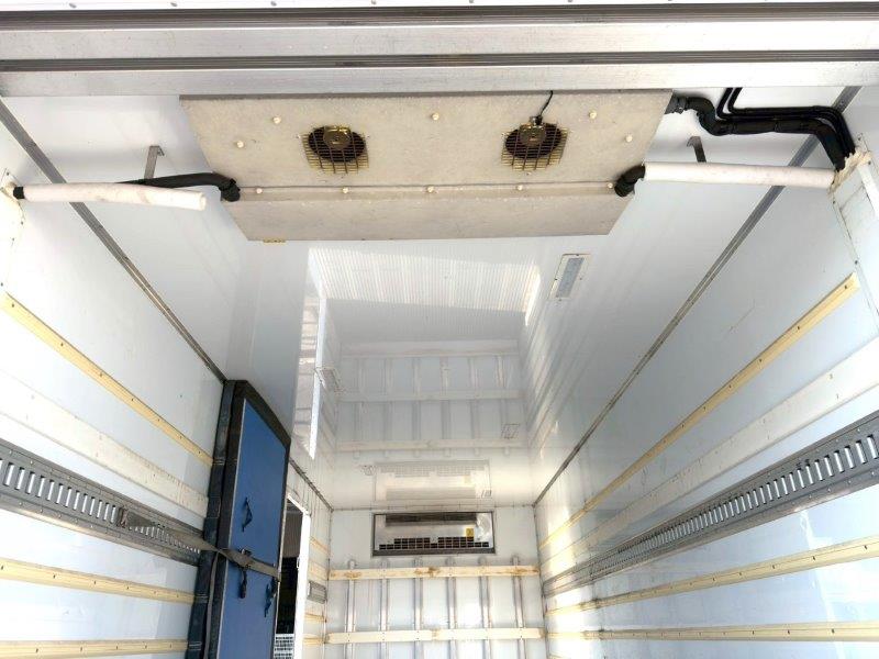 増トン　ワイド　格納ゲート付　冷凍バン