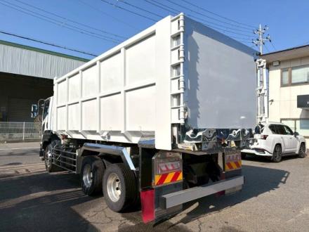 ３軸車　２デフ　ステンレスボデー　深ダンプ