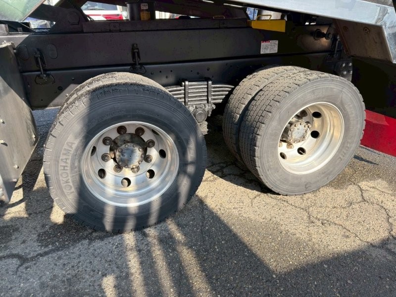 ３軸車　２デフ　ステンレスボデー　深ダンプ