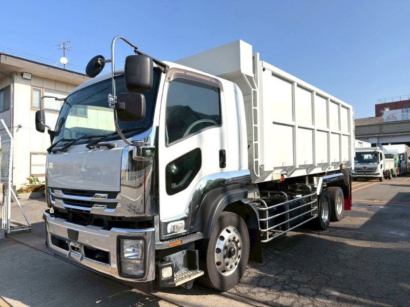 ３軸車　２デフ　ステンレスボデー　深ダンプ