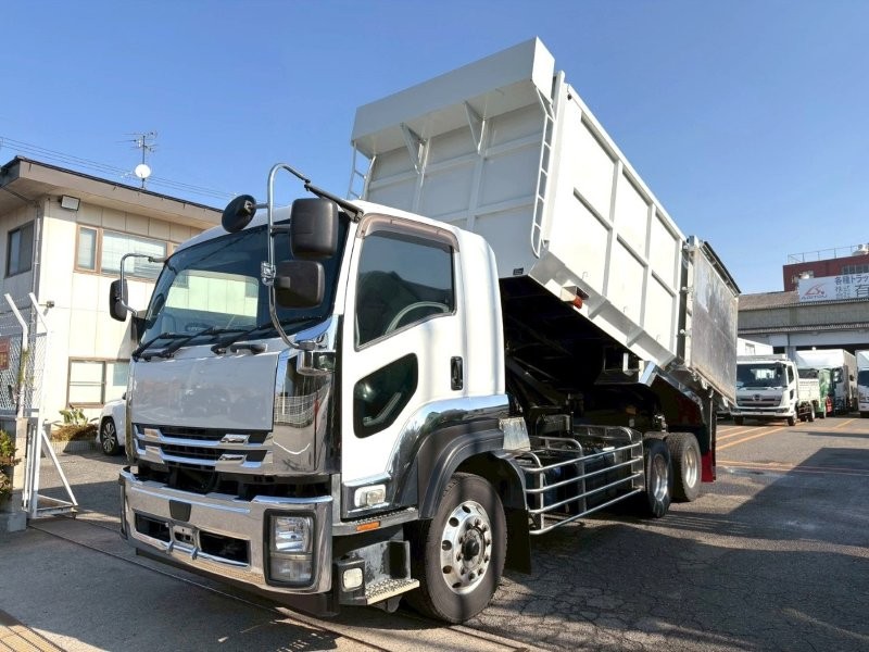 ３軸車　２デフ　ステンレスボデー　深ダンプ