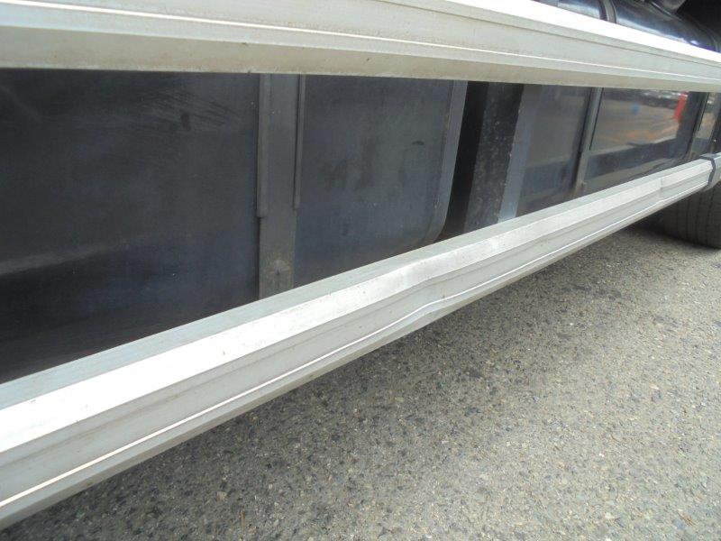 25t仕様　４軸低床　アルミブロック平ボデー