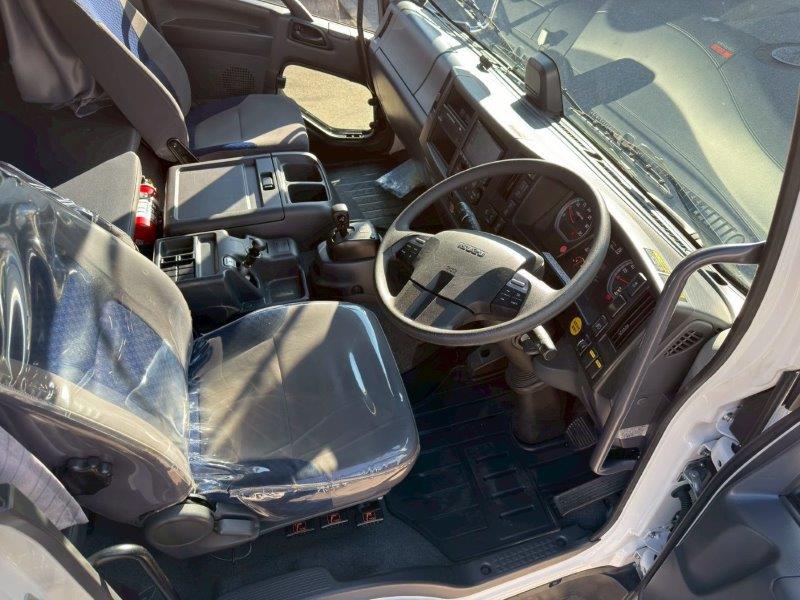 増々トン　クレーン付アルミ平