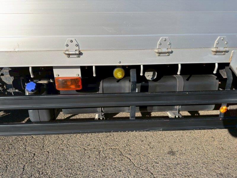 増々トン　クレーン付アルミ平