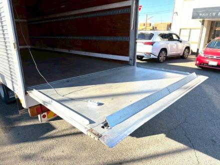 4t　ワイド　ゲート付アルミバン