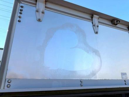 4t　ワイド　ゲート付アルミバン