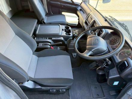 4t　ワイド　ゲート付アルミバン