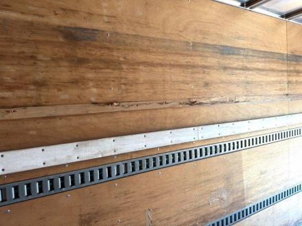 4t　ワイド　ゲート付アルミバン