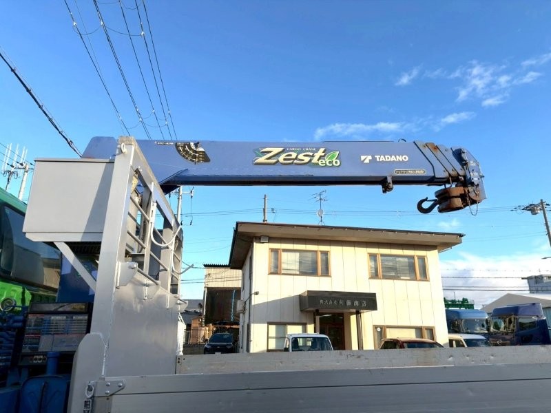 25t仕様　３軸高床　２デフ　クレーン付平ボデー