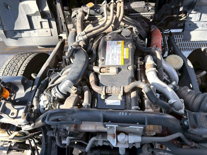 増々トン　ワイド　格納ゲート付冷凍バン