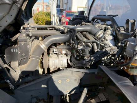 増々トン　ワイド　格納ゲート付冷凍バン