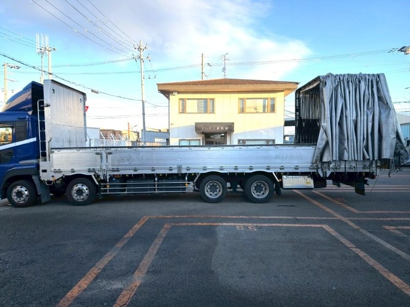 25t仕様　4軸低床　アルミ平