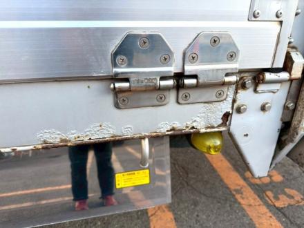 25t仕様　4軸低床　アルミ平