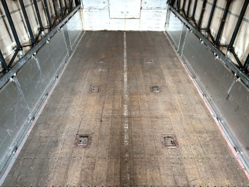 25t仕様　4軸低床　アルミ平