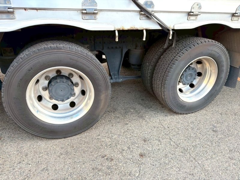 25t仕様　4軸低床　アルミ平