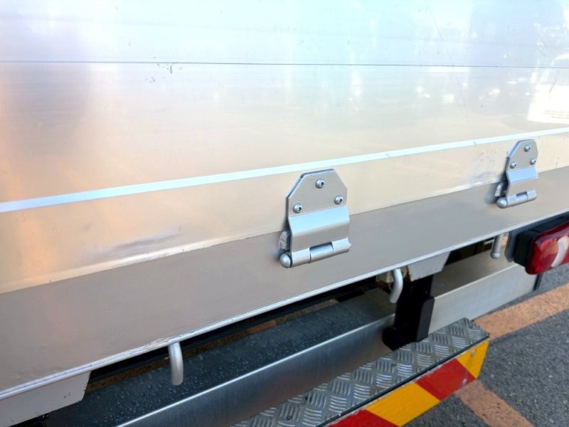 25t仕様　4軸低床　アルミブロック平ボデー