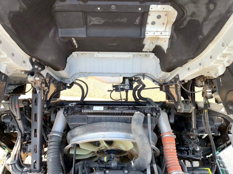 25t仕様　4軸低床　アルミブロック平ボデー