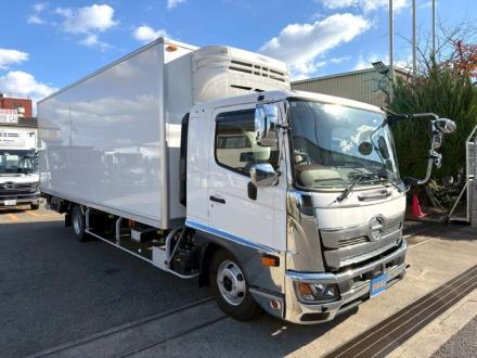 ４t　ワイド　格納ゲート付　冷凍バン