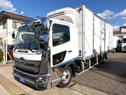 ４t　ワイド　格納ゲート付　冷凍バン