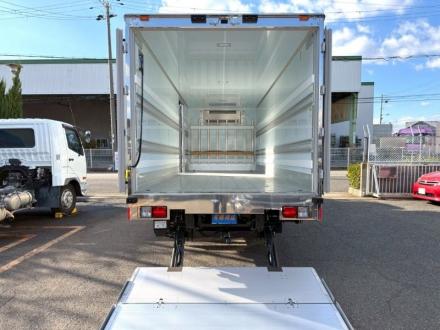 ４t　ワイド　格納ゲート付　冷凍バン