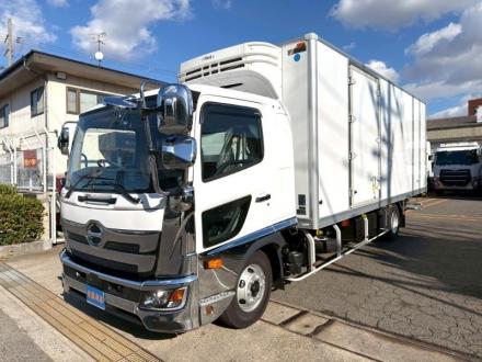 ４t　ワイド　格納ゲート付　冷凍バン