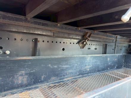 ２５t仕様　３軸高床　クレーン付アルミ平ボデー