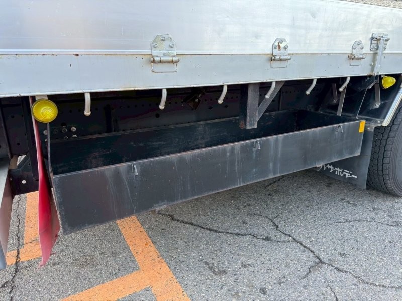 ２５t仕様　３軸高床　クレーン付アルミ平ボデー