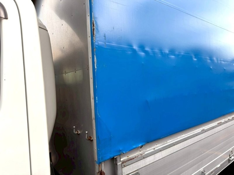 デュトロ　幌ウイング