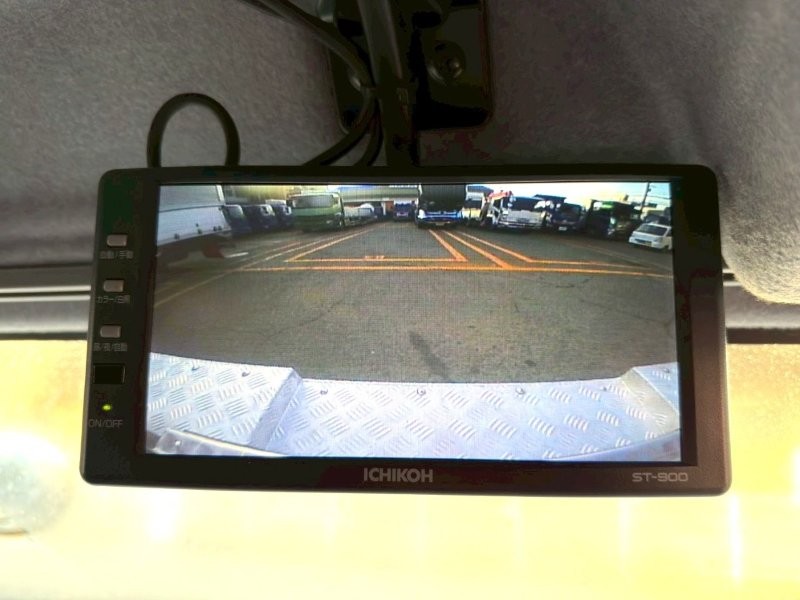 増トン　クレーン付アルミ平ボデー