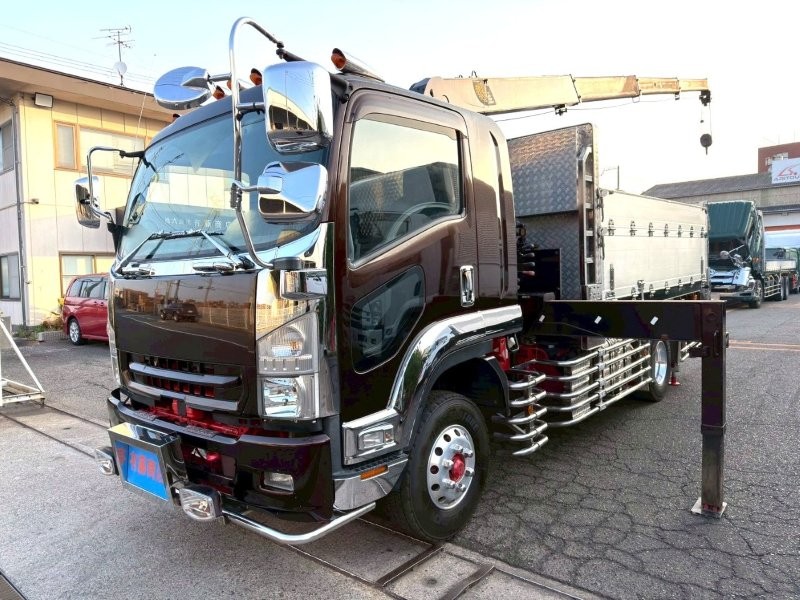 増トン　クレーン付アルミ平ボデー